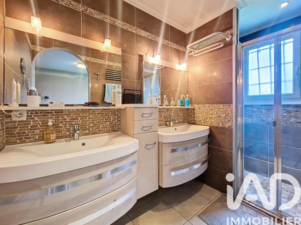 Maison à vendre 7 pièces 160 m² Saint-Fargeau-Ponthierry