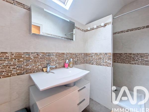 Maison à vendre 7 pièces 160 m² Saint-Fargeau-Ponthierry