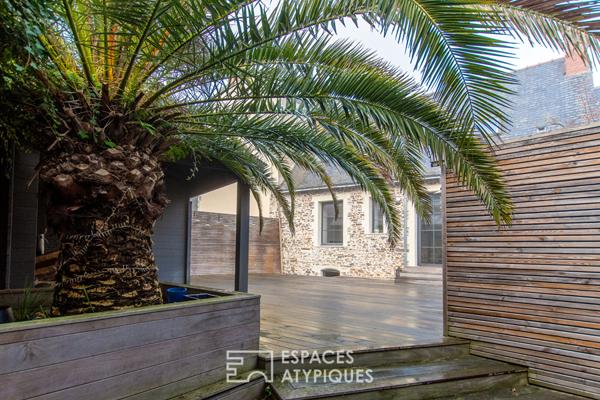 Maison contemporaine avec patio intérieur