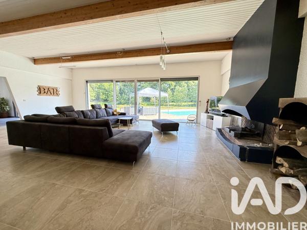 Maison à vendre 9 pièces 341 m² Saint-Méen-le-Grand