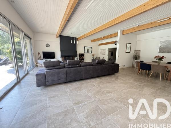 Maison à vendre 9 pièces 341 m² Saint-Méen-le-Grand