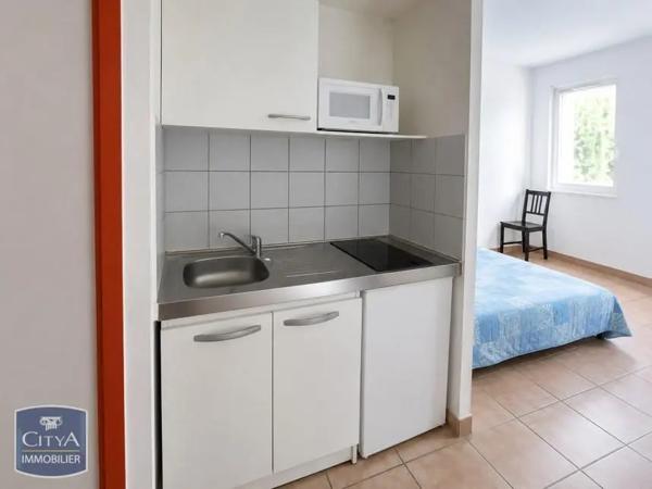 Appartement à louer 1 pièce 22.87m² Nîmes (30000)