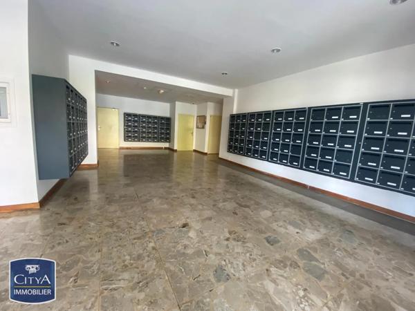 Appartement à louer 1 pièce 22.87m² Nîmes (30000)