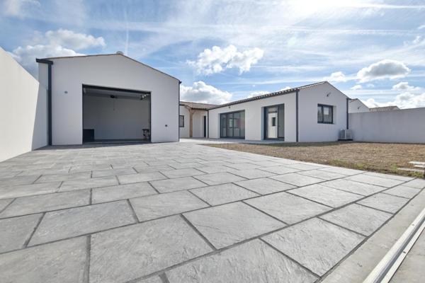 Maison contemporaine de 148 m² proche La Rochelle – RE2020 DPE A