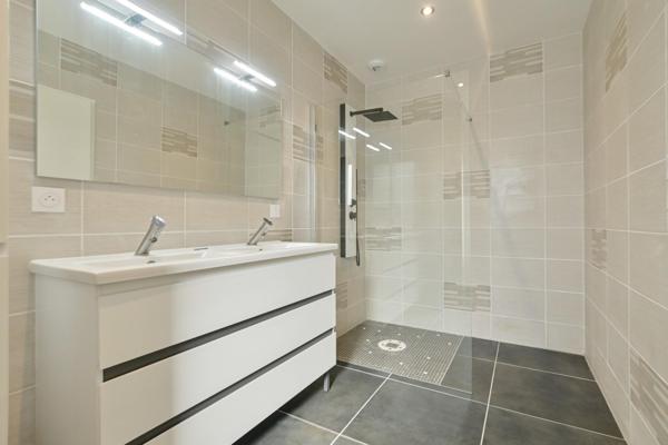 Maison contemporaine de 148 m² proche La Rochelle – RE2020 DPE A