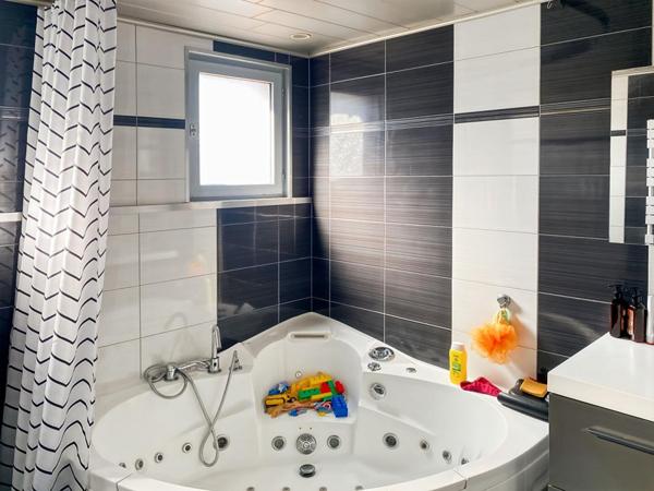 Maison 4 pièces, jardin, plus studio indépendant