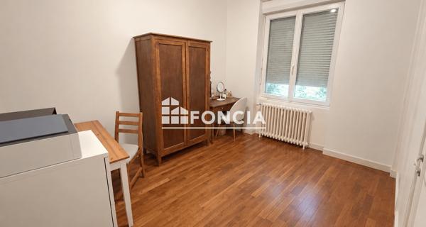 Location Appartement 3 pièces 79.98 m² - Flers 61100