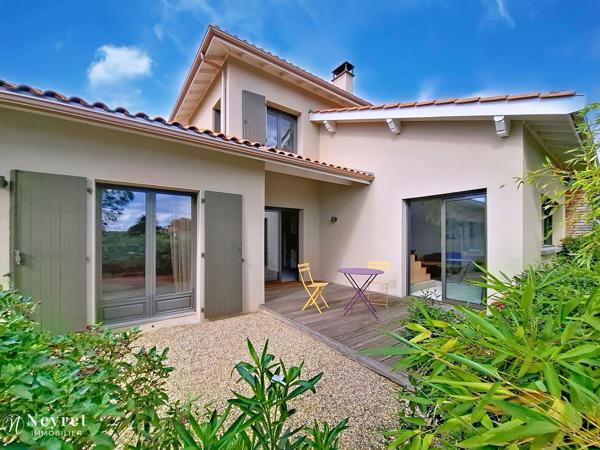 A ne surtout pas rater !! Maison d'exception à la vue imprenable