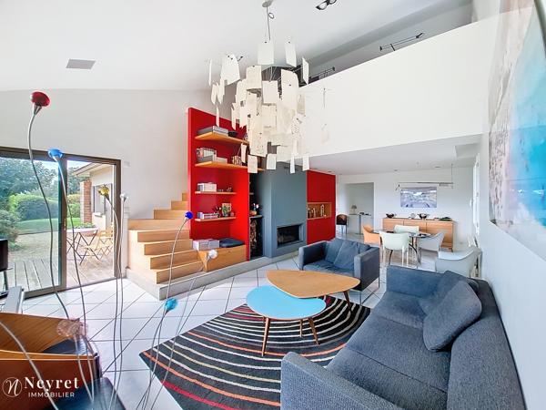 A ne surtout pas rater !! Maison d'exception à la vue imprenable