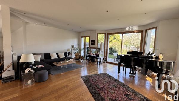 Maison 7 pièces de 145 m² à Rueil-Malmaison (92500)
