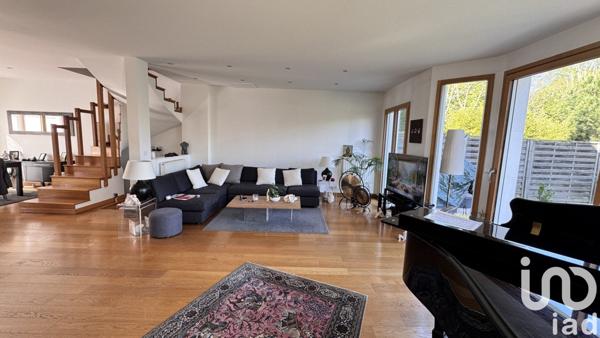 Maison 7 pièces de 145 m² à Rueil-Malmaison (92500)
