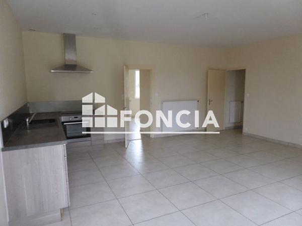 Location Maison 5 pièces 130 m² - 10 ROUTE DE CERIZAY Nueil Les Aubiers 79250