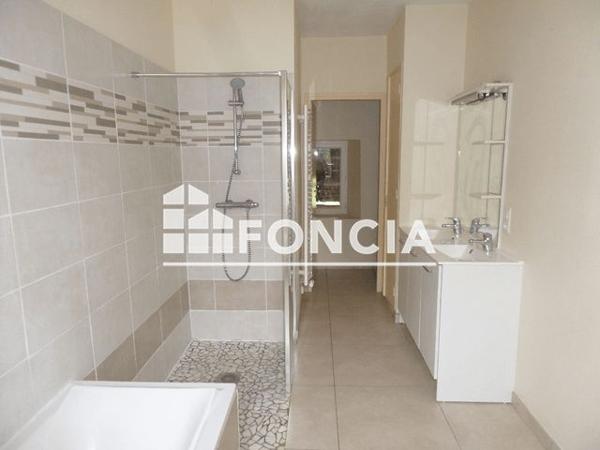 Location Maison 5 pièces 130 m² - 10 ROUTE DE CERIZAY Nueil Les Aubiers 79250