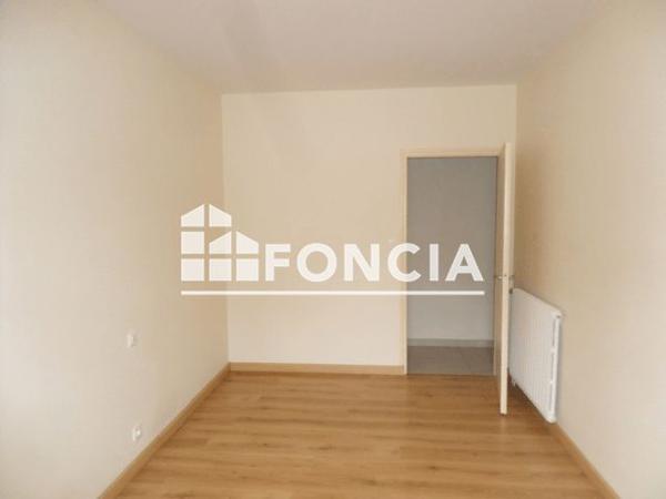 Location Maison 5 pièces 130 m² - 10 ROUTE DE CERIZAY Nueil Les Aubiers 79250