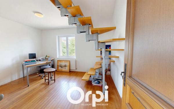 Maison à vendre    7 pièces • 203 m2 Terville