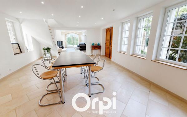 Maison à vendre    7 pièces • 203 m2 Terville