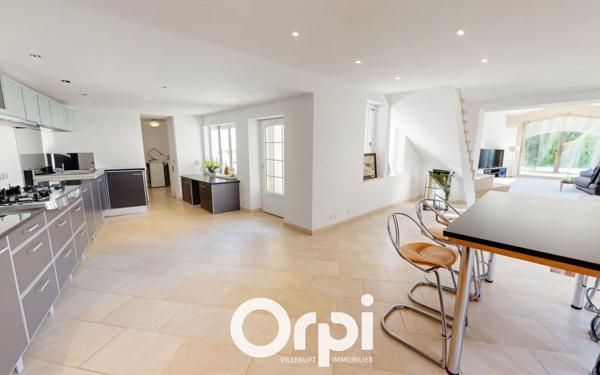 Maison à vendre    7 pièces • 203 m2 Terville