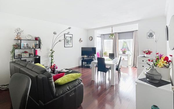 Appartement à vendre    2 pièces • 50 m2 Saint-Raphaël