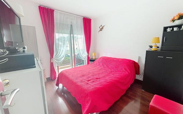 Appartement à vendre    2 pièces • 50 m2 Saint-Raphaël