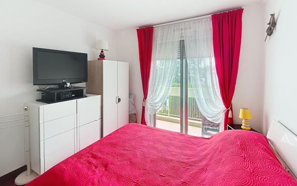 Appartement à vendre    2 pièces • 50 m2 Saint-Raphaël