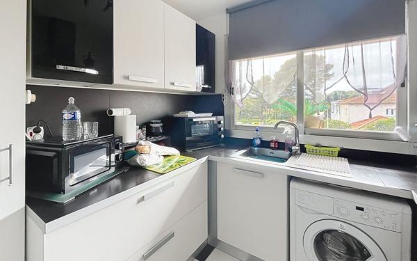 Appartement à vendre    2 pièces • 50 m2 Saint-Raphaël