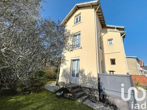 Maison traditionnelle 8 pièces de 152 m² à Saint-Prix (95390)