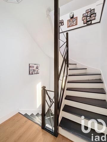 Maison traditionnelle 8 pièces de 152 m² à Saint-Prix (95390)