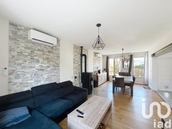 Maison traditionnelle 8 pièces de 152 m² à Saint-Prix (95390)