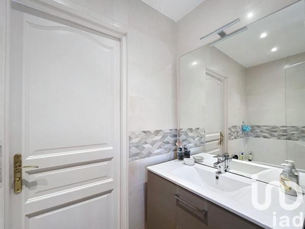 Maison traditionnelle 8 pièces de 152 m² à Saint-Prix (95390)