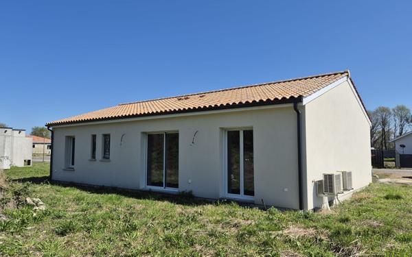 Maison à vendre    4 pièces •  Morcenx