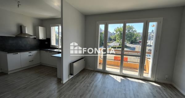Location Appartement 2 pièces 46.2 m² - Rodez 12000