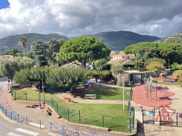 2 pièces, Centre ville Parking Cavalaire-sur-Mer (83240)