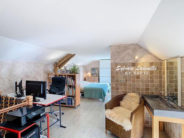 Charmante périgourdine de 90 m² dans un cadre paisible près de Saint-Cyprien