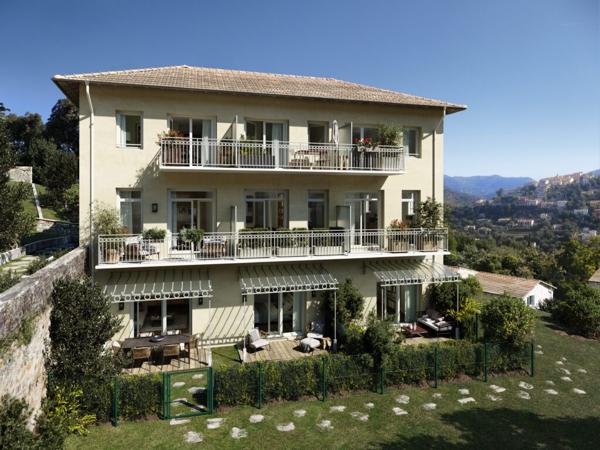 Nice Rimiez Studio Dernier Etage entièrement rénové avec Balcon