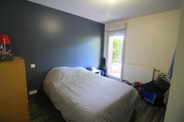 Appartement
         2 pièces
        - 42 m² Exclusivité 180 000 € *