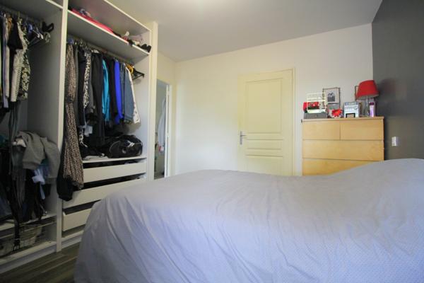 Appartement
         2 pièces
        - 42 m² Exclusivité 180 000 € *