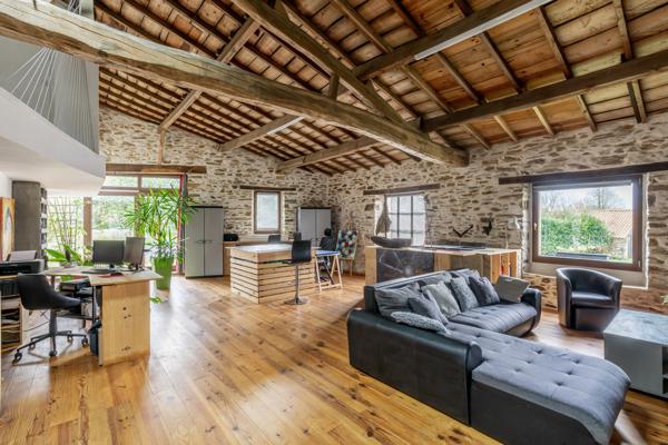 Belle maison en pierre de taille La Roche-sur-Yon