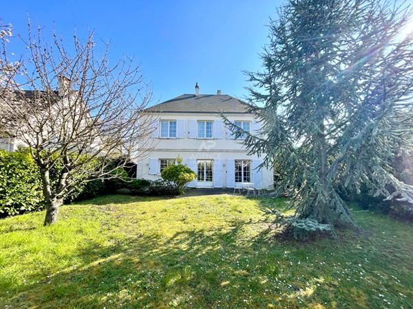 Maison Conflans Sainte Honorine 7 pièce(s) 177 m2 €690 000 ** - Référence 7630