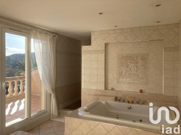 Maison à vendre 5 pièces 187 m² Saint-Martin-d'Ardèche