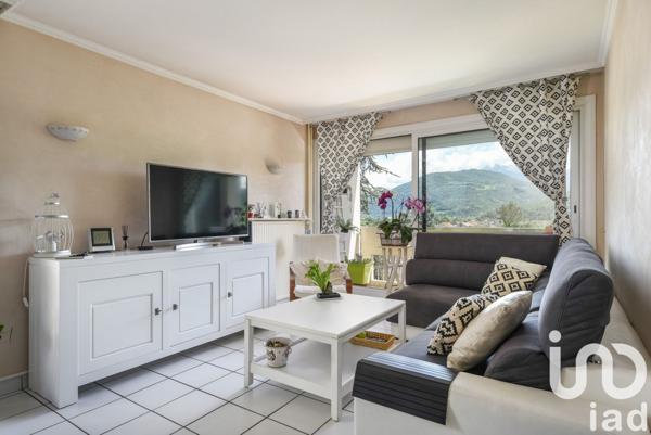 Appartement 4 pièces de 79 m² à Échirolles (38130)