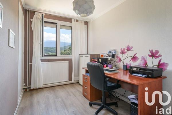 Appartement 4 pièces de 79 m² à Échirolles (38130)