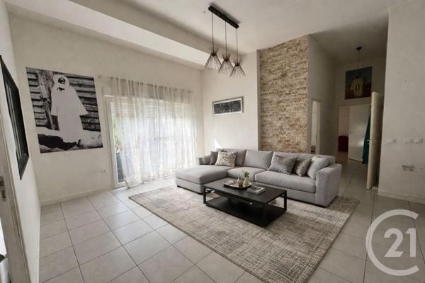 Appartement à vendre  4 pièces - 84 m2 ST FONS - 69