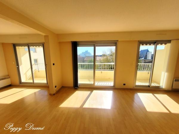 Appartement à louer 4 pièces LA ROCHELLE (17) - Quartier La Genette, 2 chambres, Terrasse, Parking privatif dans la résidence