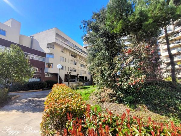 Appartement à louer 4 pièces LA ROCHELLE (17) - Quartier La Genette, 2 chambres, Terrasse, Parking privatif dans la résidence
