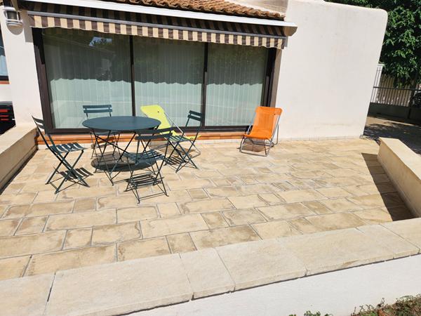 EXCLUSIVITE A SAINT SATURNIN LES AVIGNON - APPARTEMENT T1 BIS DE 38.57 M² AVEC TERRASSE DE 20 M² + PARKING PRIVE