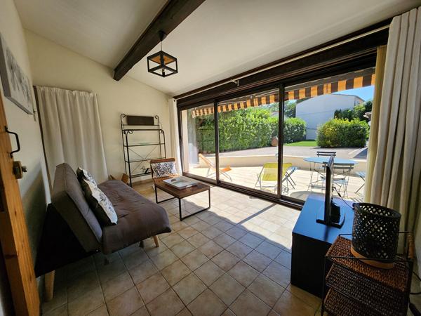 EXCLUSIVITE A SAINT SATURNIN LES AVIGNON - APPARTEMENT T1 BIS DE 38.57 M² AVEC TERRASSE DE 20 M² + PARKING PRIVE