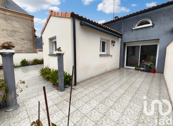 Maison à vendre 3 pièces 90 m² Bégrolles-en-Mauges