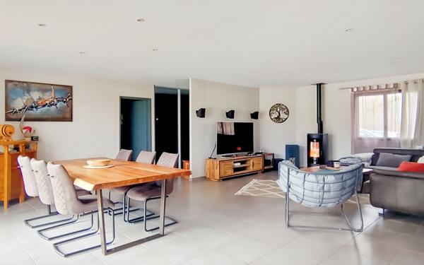 Maison à vendre    4 pièces •  Septfonds