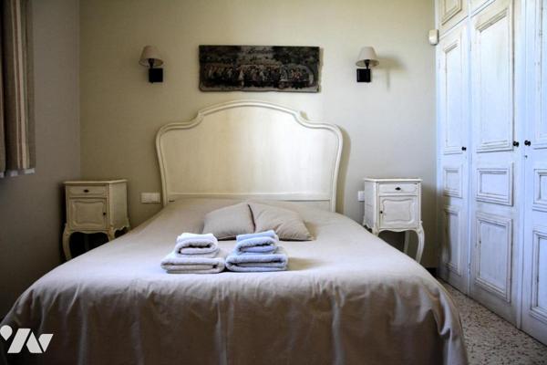 Maison d'exception avec vue sur le vignoble environnant 