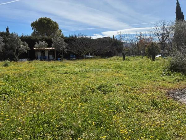 Location Terrain 1300 m2 à Aubagne